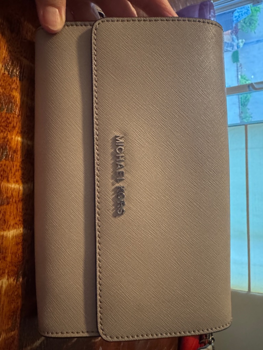 Michael Kors Jet Set Travel cross body  Leather Wallet Crossbody NWT